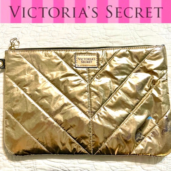 VICTORA SECRET Glam gold quilted foil pouch/cosmetic bag size 11x7 NWT - Picture 5 of 5